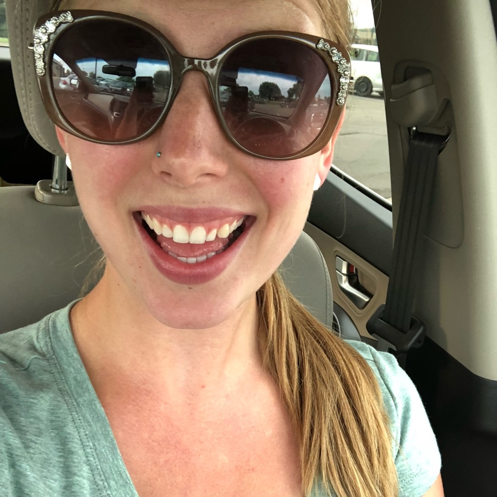 Meet your Posher, Christine